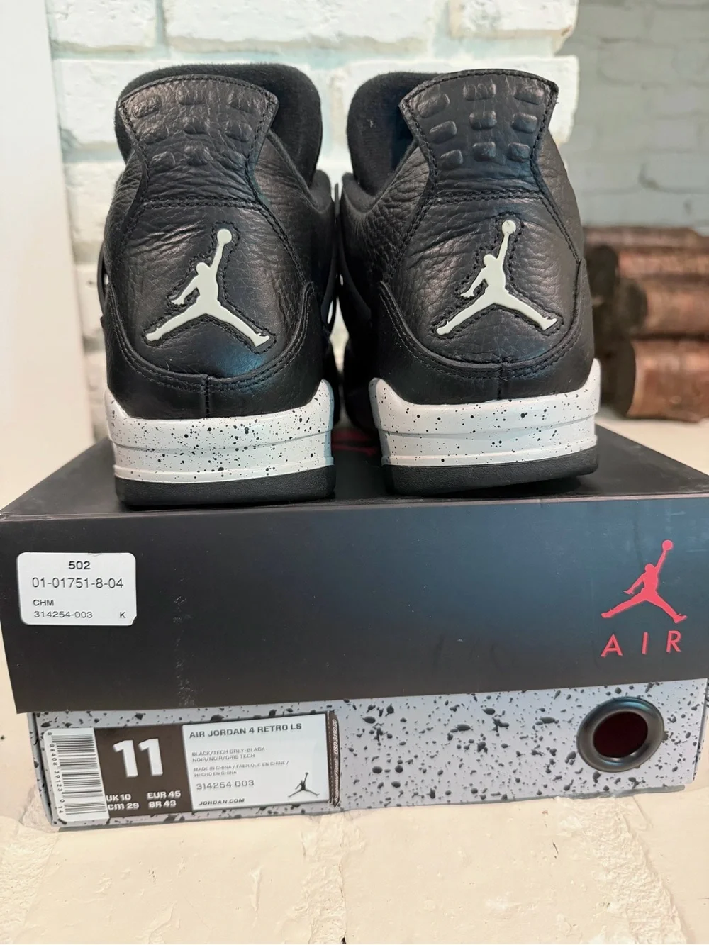 Air Jordan 4 Retro